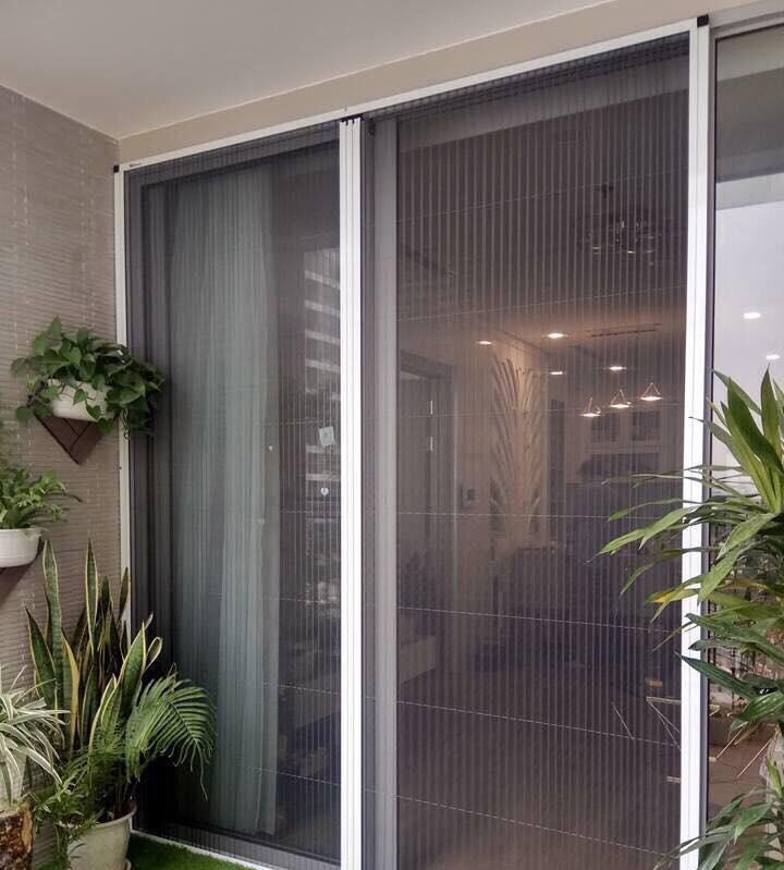 hình ảnh cửa ngăn muỗi ban công