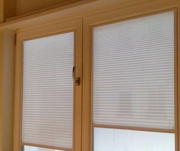 cửa chống muỗi dạng cuốn